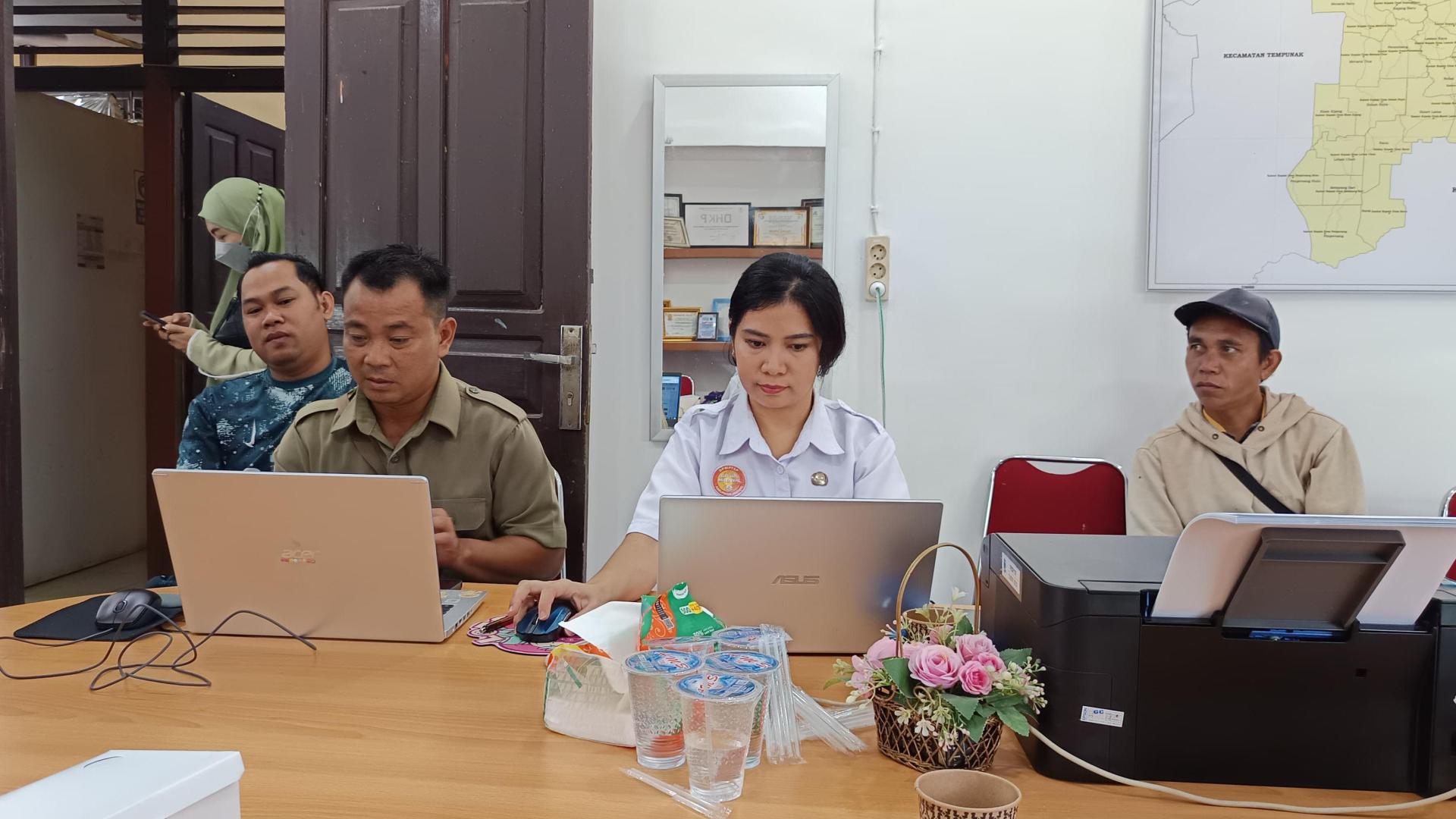 Pelayanan Kain Ikat